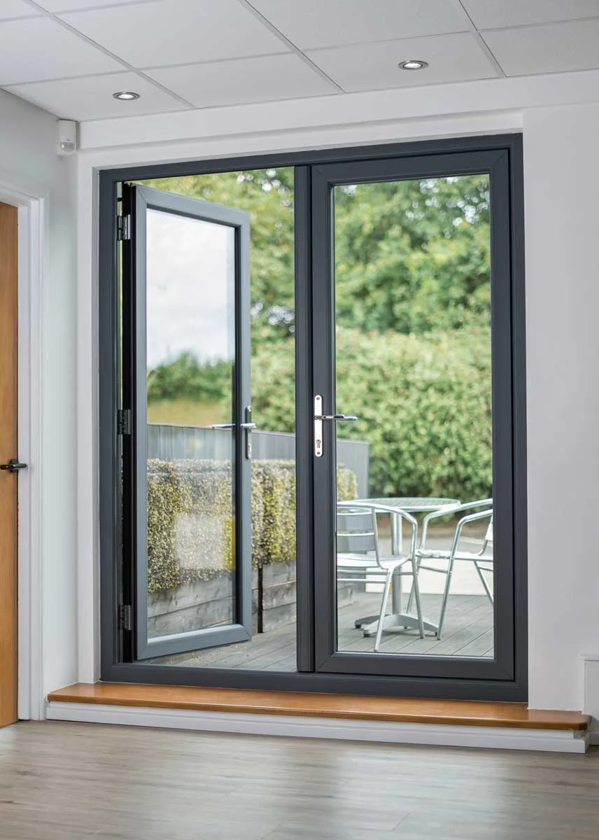 Zlicowane drzwi dwuskrzydłowe uPVC — kolekcja producenta